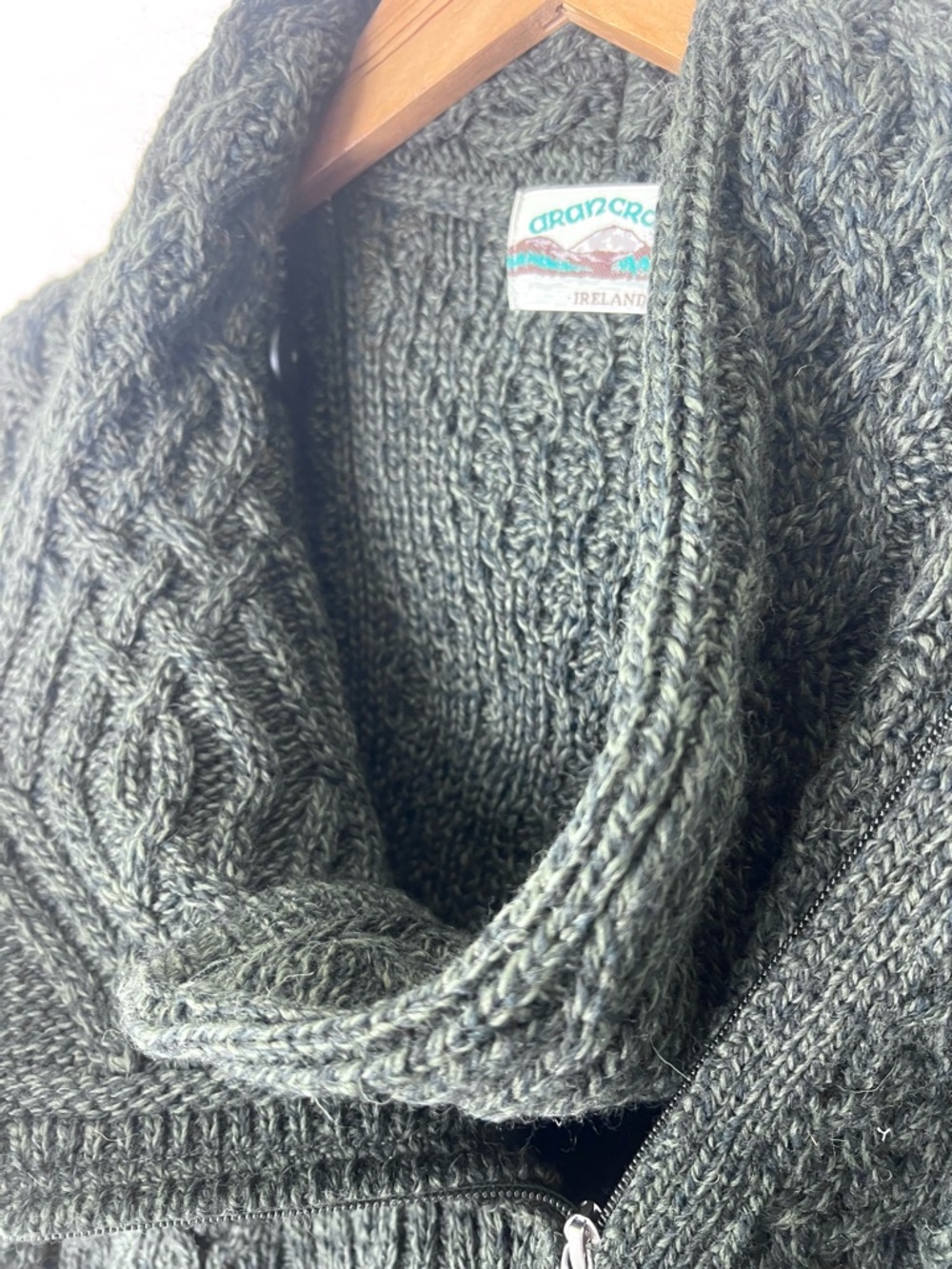 Aran Crafts Marino Wool Green Cable Knit Irish Fisherman Sweater Pockets Medium - Picture 5 of 8